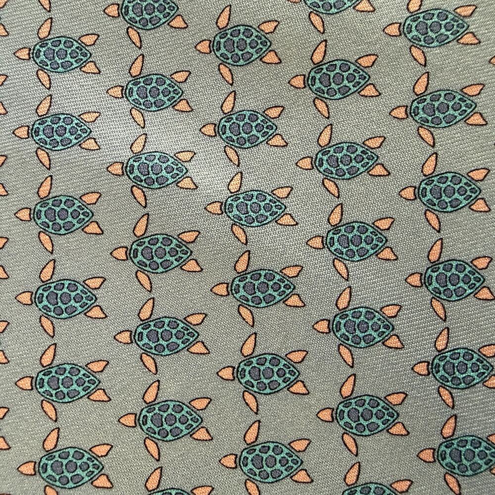 Vineyard Vines Men's Silk Sea Turtle Print Necktie